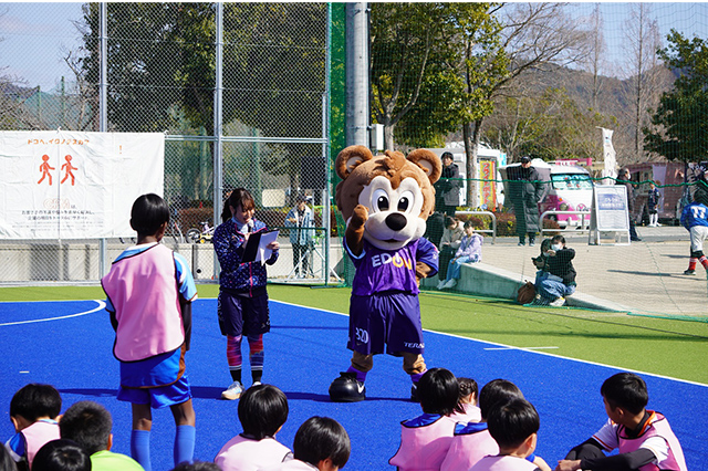 サンフレッチェ広島公式マスコット、サンチェくんも応援